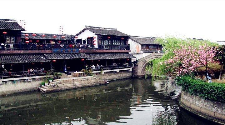 碗酱压盖机,200升自流式陶瓷泵压盖机