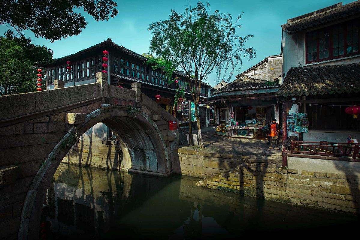 解答疑惑,探索知识——娱乐圈中的师徒,肖战师父让人惊讶,赵丽颖的师父横行半个娱乐圈,他是谁?问答网